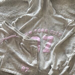 Aeropostale Light Gray and Pink Hoodie Set